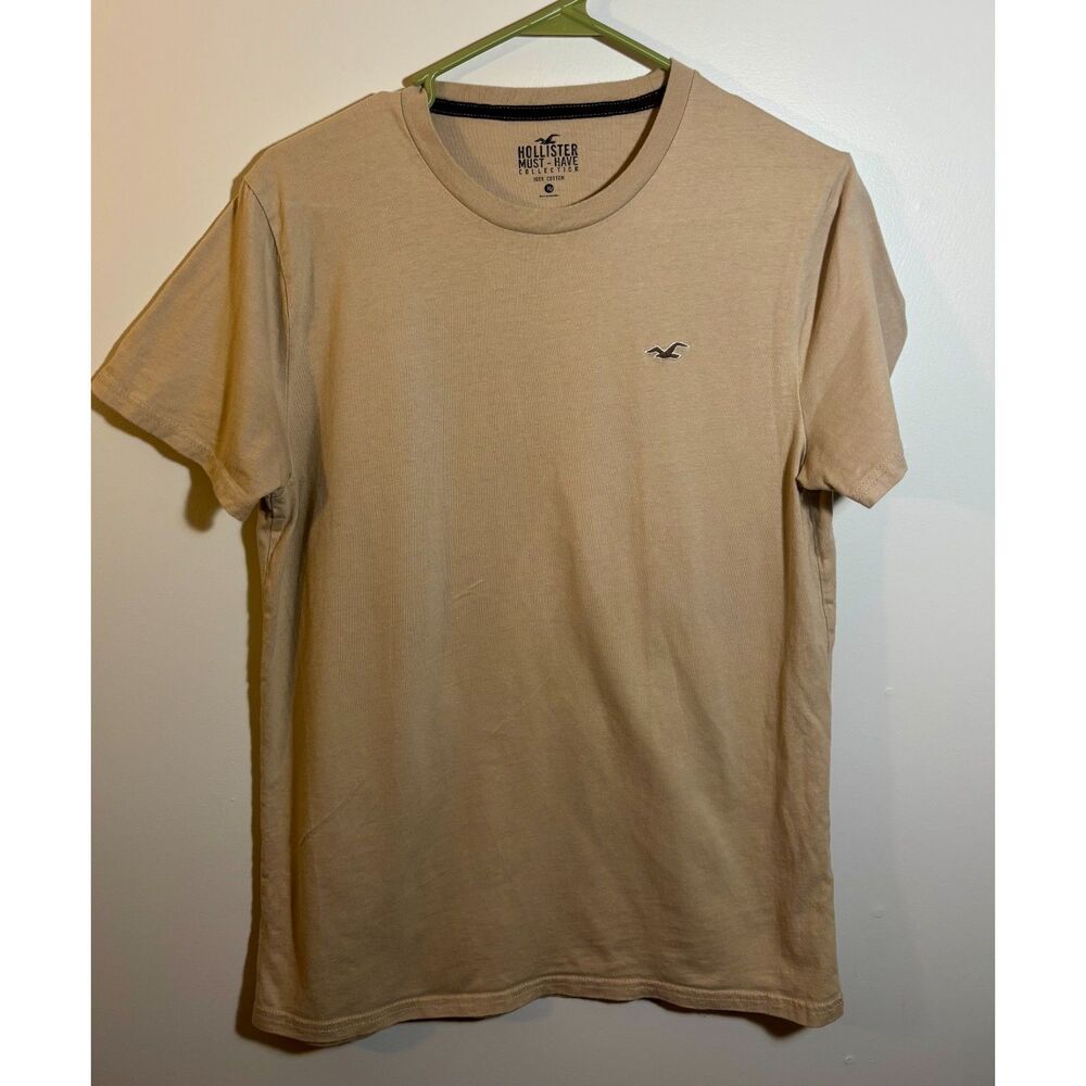 Hollister Must‑Have Collection Men’s Medium Tan Crew T‑Shirt 100% Cotton Logo